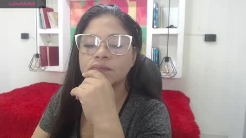Snapshot of bella_lady_1_ chatting on September 2025 11:35:01 AM lady online show from September 2025 11:35:01 AM