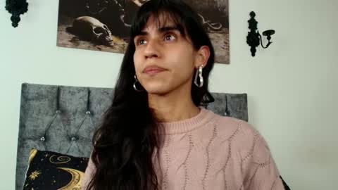 Bella online show from November 2025 11:03:01 PM