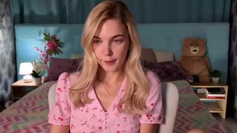 Bella online show from December 2025 12:15:02 AM