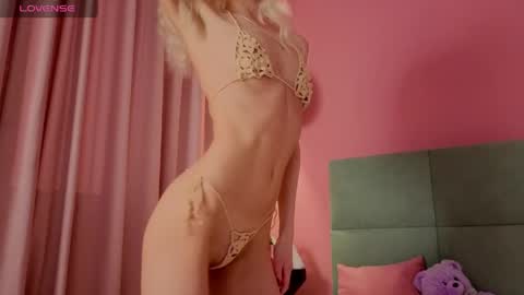 Bella NEW ROOM online show from April 2026 01:19:02 AM