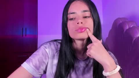 Snapshot of bella_sun_ chatting on January 2026 05:11:01 AM Valeria Model Independent online show from January 2026 05:11:01 AM