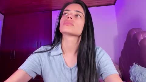 Snapshot of bella_sun_ chatting on February 2026 03:54:01 AM Valeria Model Independent online show from February 2026 03:54:01 AM