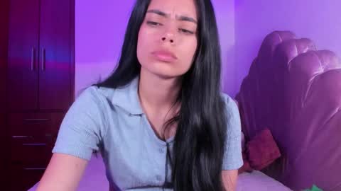 Snapshot of bella_sun_ chatting on February 2026 06:02:01 AM Valeria Model Independent online show from February 2026 06:02:01 AM