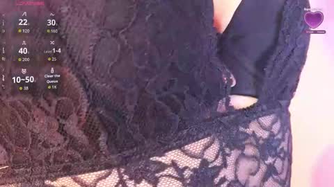 Snapshot of bella_thixx chatting on October 2025 05:08:02 AM bella_thixx online show from October 2025 05:08:02 AM