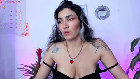 Bella online show from February 2025 11:21:02 PM