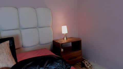 bella_vesper online show from May 2026 06:09:01 PM