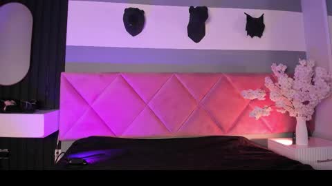 Bella online show from November 2025 12:16:01 PM