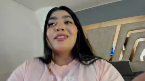 bellaboobs_ online show from April 2026 08:42:02 PM