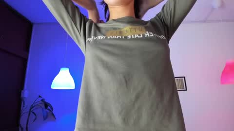 Belladona online show from May 2026 06:35:02 PM