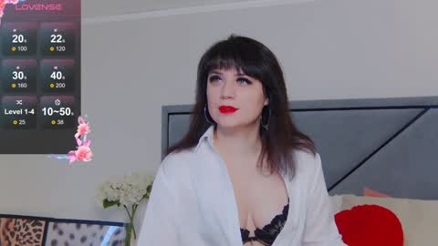 BellaHillss online show from January 2025 08:04:02 AM