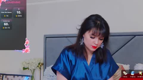 BellaHillss online show from February 2025 02:18:01 PM