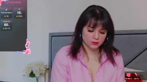 BellaHillss online show from February 2025 08:17:01 AM