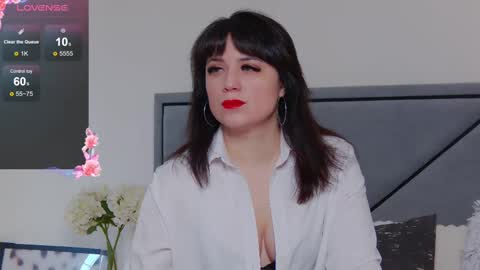 BellaHillss online show from March 2025 08:02:01 AM