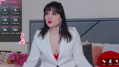 BellaHillss online show from March 2025 03:39:01 PM