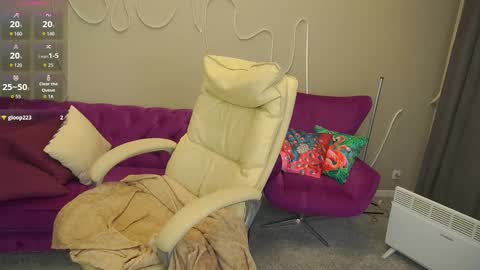 Snapshot of bellalapetit chatting on October 2025 06:21:01 PM Bella online show from October 2025 06:21:01 PM