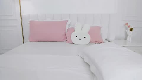 Bella online show from March 2026 02:29:01 AM