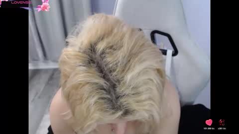 Starr40 online show from November 2025 01:33:02 PM