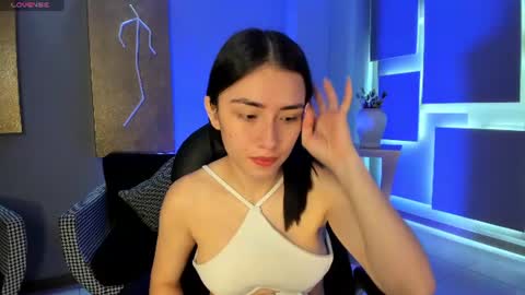 Snapshot of bellastorm1 chatting on July 2026 11:27:02 AM B E L L A online show from July 2026 11:27:02 AM