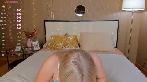 Bella online show from November 2025 12:43:02 AM