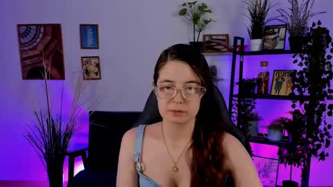 Snapshot of bellatrixllestrange chatting on January 2025 07:55:01 PM Bella. Ntmu online show from January 2025 07:55:01 PM