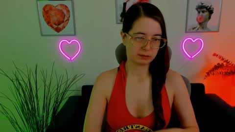 Snapshot of bellatrixllestrange chatting on February 2025 04:42:02 PM Bella. Ntmu online show from February 2025 04:42:02 PM