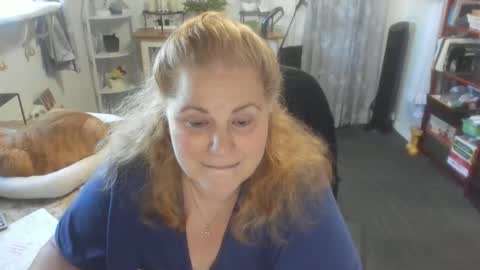 Snapshot of bellavoca chatting on October 2025 01:40:02 PM Bellavoca online show from October 2025 01:40:02 PM