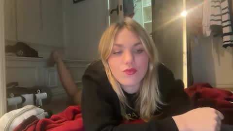 Bella 3 online show from April 2026 04:59:02 AM