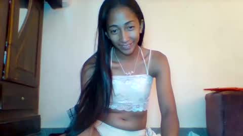 Snapshot of belle_annah chatting on April 2026 04:41:01 AM belle_annah online show from April 2026 04:41:01 AM