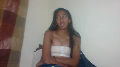 Snapshot of belle_annah chatting on April 2026 06:53:02 PM belle_annah online show from April 2026 06:53:02 PM