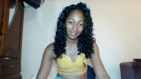 Snapshot of belle_annah chatting on May 2026 04:18:02 AM belle_annah online show from May 2026 04:18:02 AM