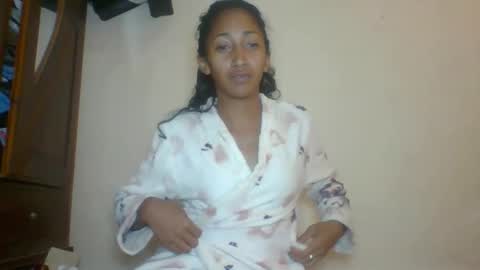 Snapshot of belle_annah chatting on May 2026 04:43:01 AM belle_annah online show from May 2026 04:43:01 AM