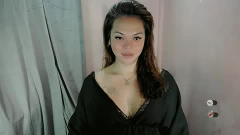 Snapshot of belle_fuckdol chatting on October 2025 10:14:02 PM belle_fuckdol online show from October 2025 10:14:02 PM