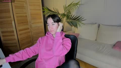 Bella online show from February 2025 02:20:01 AM