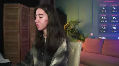 Bella online show from October 2025 03:43:01 PM