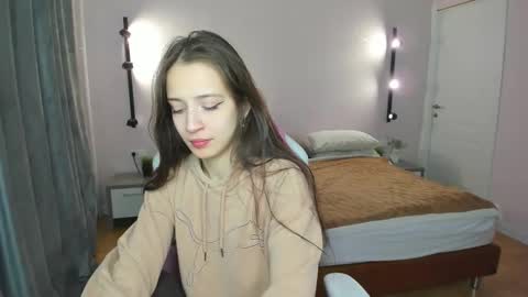 Belle online show from November 2025 01:15:01 AM