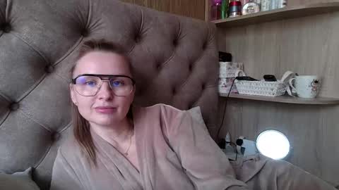 Amelia online show from September 2025 12:32:02 PM