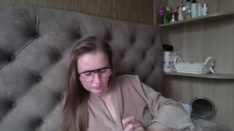 Amelia online show from October 2025 11:18:02 AM