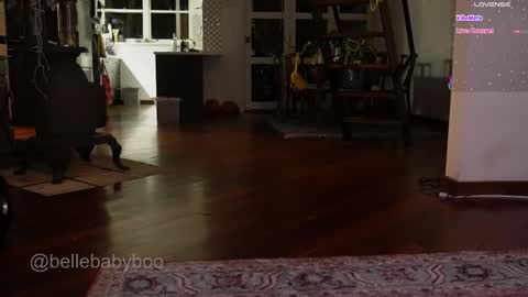 Snapshot of bellebabyboo chatting on February 2026 01:09:01 PM BELLE online show from February 2026 01:09:01 PM