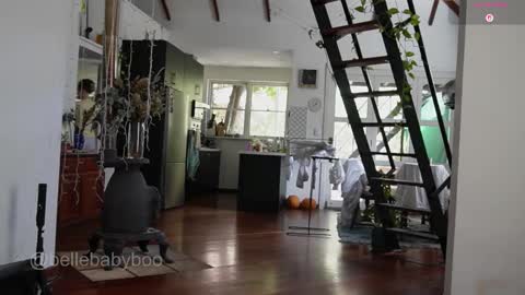 Snapshot of bellebabyboo chatting on February 2026 03:05:02 AM BELLE online show from February 2026 03:05:02 AM