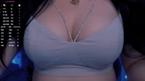 Snapshot of bellelovexx chatting on September 2025 11:16:01 PM Hello I am kind friendly and cute girl online show from September 2025 11:16:01 PM