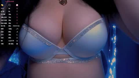 Snapshot of bellelovexx chatting on September 2025 09:38:01 PM Hello I am kind friendly and cute girl online show from September 2025 09:38:01 PM