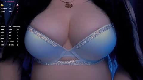 Snapshot of bellelovexx chatting on October 2025 10:30:01 PM Hello I am kind friendly and cute girl online show from October 2025 10:30:01 PM
