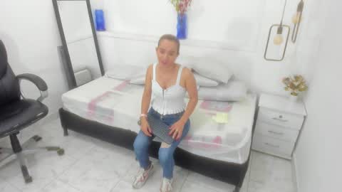 Bellota Flak online show from December 2024 12:23:02 PM