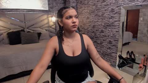 Belly online show from November 2025 05:02:01 PM