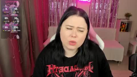 LinaBoo online show from April 2026 06:16:02 AM