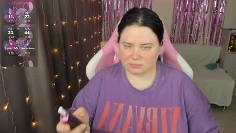 Snapshot of bellybooxo chatting on May 2026 08:21:01 AM LinaBoo online show from May 2026 08:21:01 AM