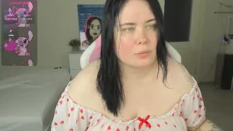 Snapshot of bellybooxo chatting on June 2026 08:41:02 AM LinaBoo online show from June 2026 08:41:02 AM