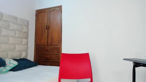    online show from November 2025 09:24:02 PM