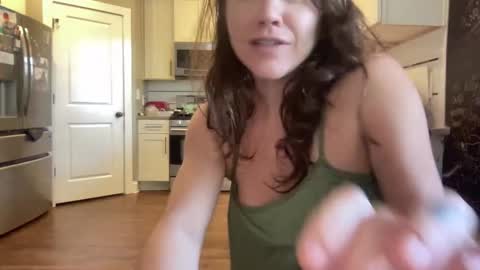 bendlikebecks online show from November 2025 05:03:01 PM