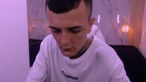 Snapshot of benjamin_anthony chatting on February 2026 01:07:02 PM benjamin_anthony online show from February 2026 01:07:02 PM